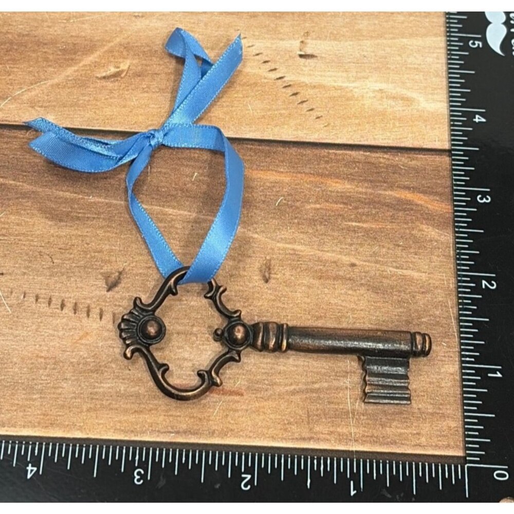 232596B Vintage Inspired Metal Key W/ RIBBON Decor Ornamental Embellishment